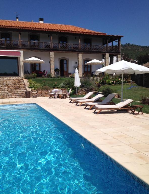 Quinta Da Pereira E Enricas Agro-Turismo Hotell Vila Flor Exteriör bild